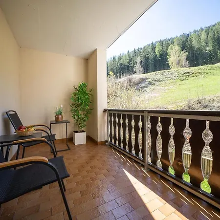 3202 Wunderschoene, Frisch Renovierte Mit Viel Charme Und Moderner Optik *